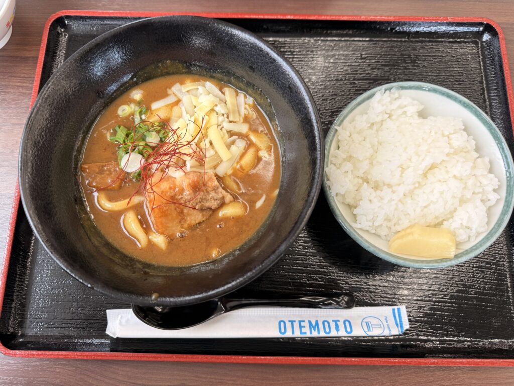 名物「御在所岳カレーうどん」にライスを追加