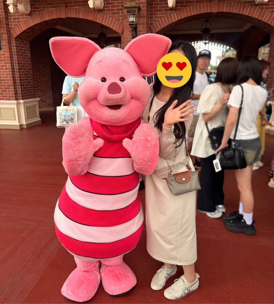 ピグレットとのグリーティング写真