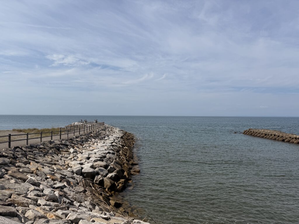 二見浦の海岸