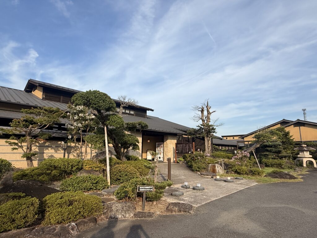 「松阪温泉 熊野の郷」の外観