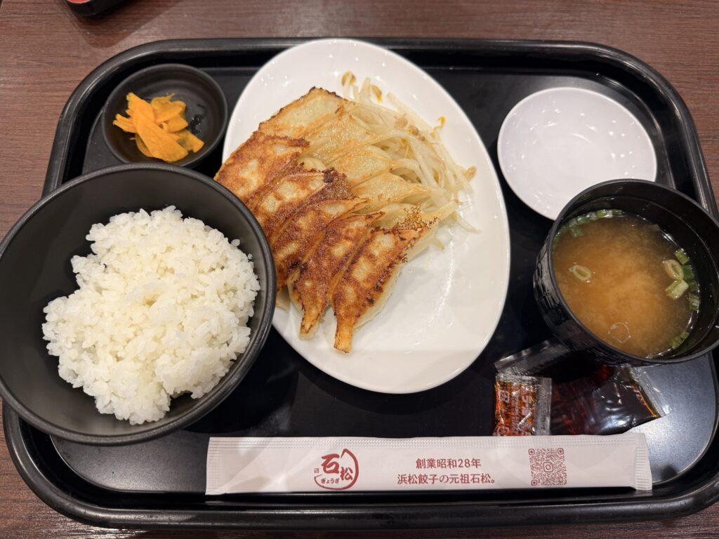 石松ぎょうざの「餃子定食(10個)」